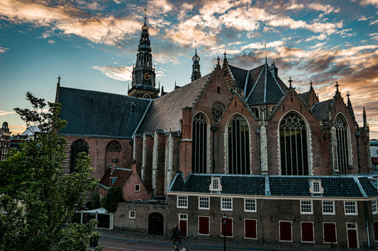 Exterior photo of Oude Kerk